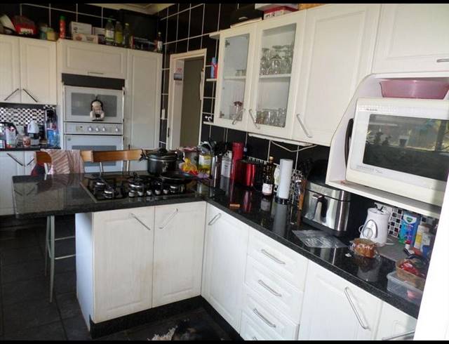 3 BEDROOM HOUSE FOR SALE IN LILIANTON